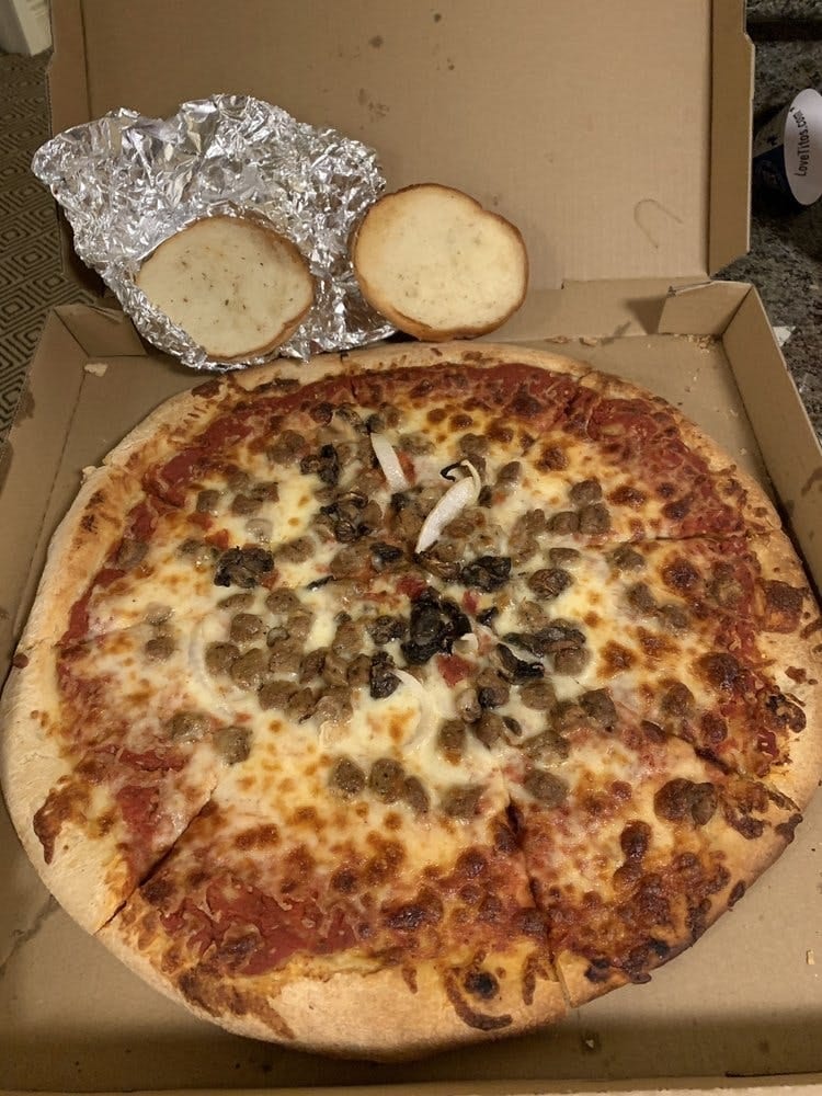 Pasta & Pizza Special (Bucket of Spaghetti and 16" 3-Item Pizza. Includes Garlic Bread.).