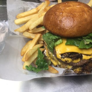 Mushroom Cheeseburger